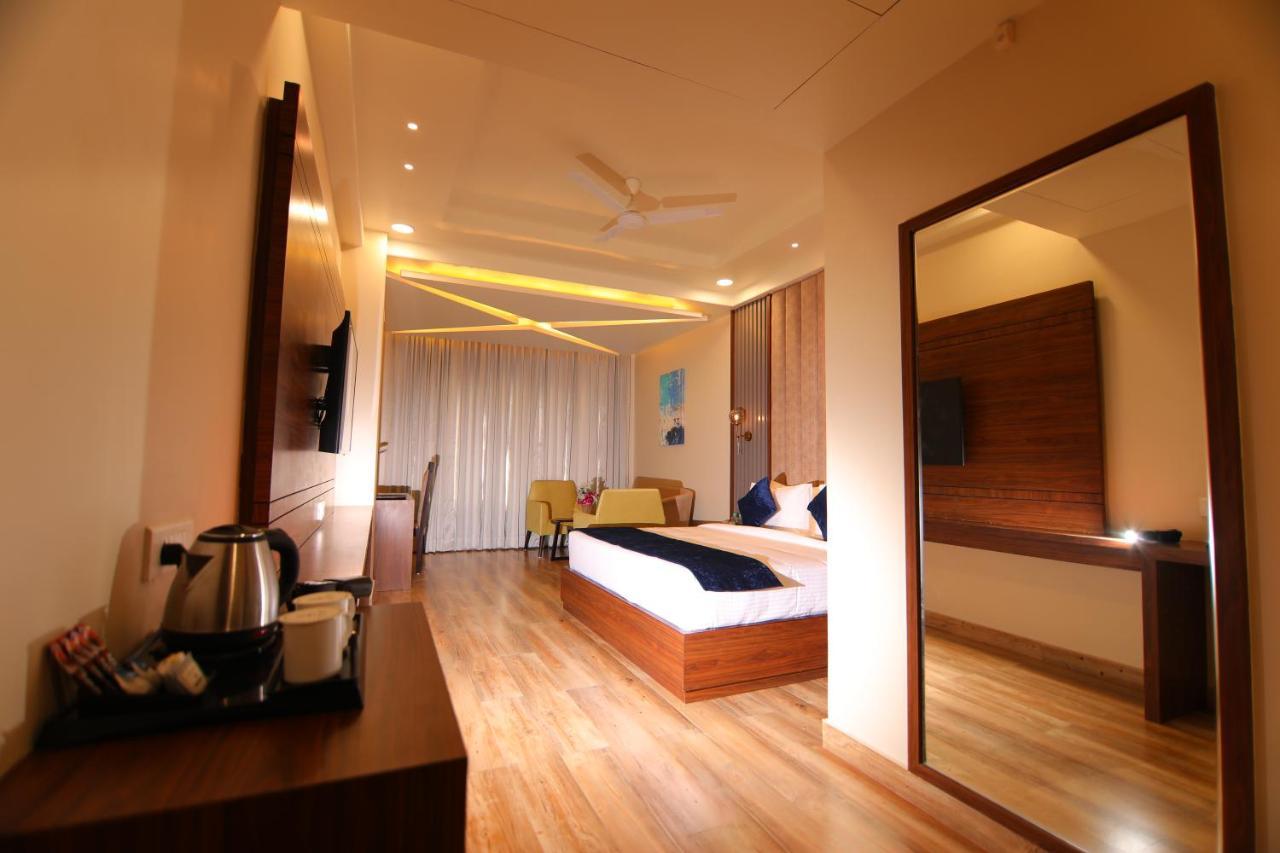 The Forest Hill Hotel Haridwar Ngoại thất bức ảnh